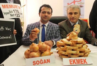 Millete soğan-ekmek, vekiline bal-kaymakak