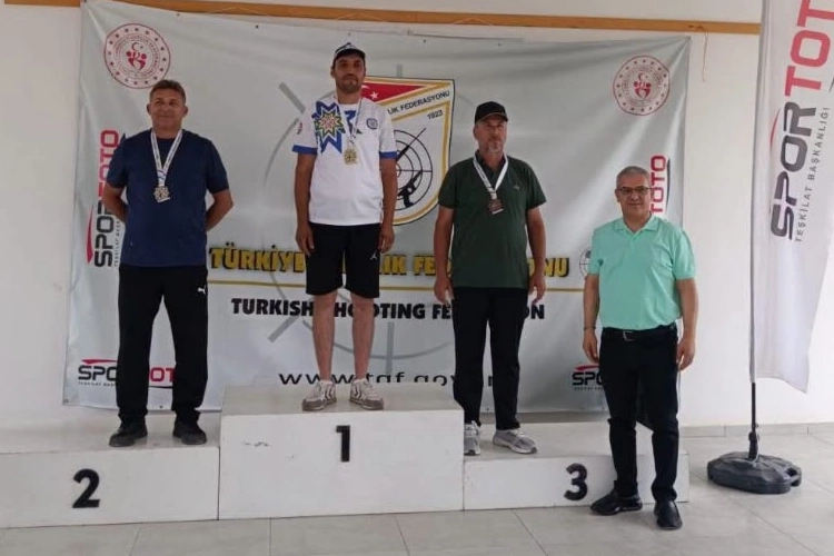 Muğla Büyükşehir sporcularından çifte başarı