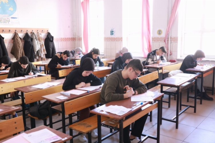 Nevşehir Belediyesi Ödüllü TYT ve AYT Deneme Sınavları tamamlandı