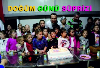 Öğrencilerden Tolga Havuç’a Süpriz Doğum Günü