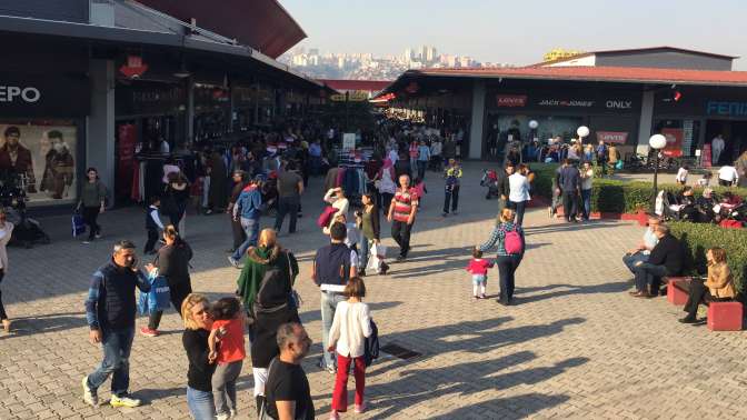 Outlet Center İzmit 39. Geleneksel Ucuzluk Panayırı