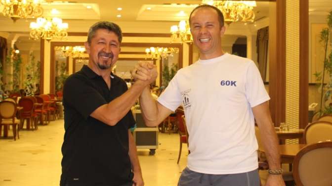 Rıdvan Şükür, Takım Elbiseli Maratoncuyu yolcu etti