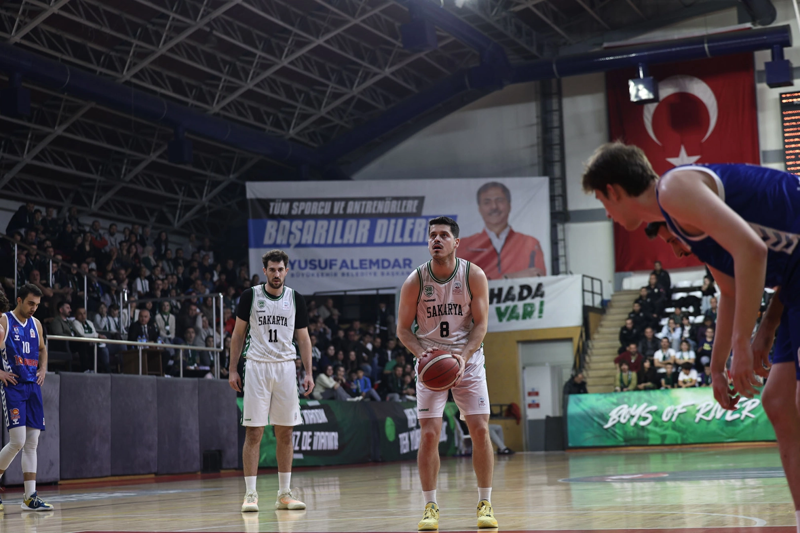 Sakarya Büyükşehir 12’de 12 için parkeye çıkıyor