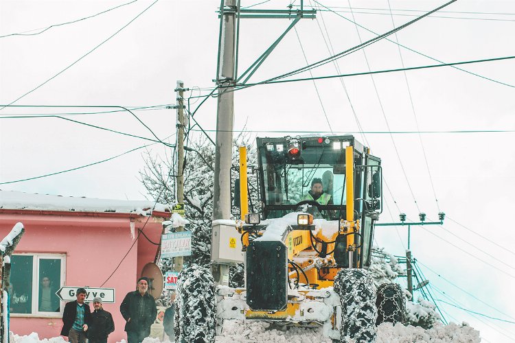 Sakarya'da 49 mahalle yolu ulaşıma açıldı 