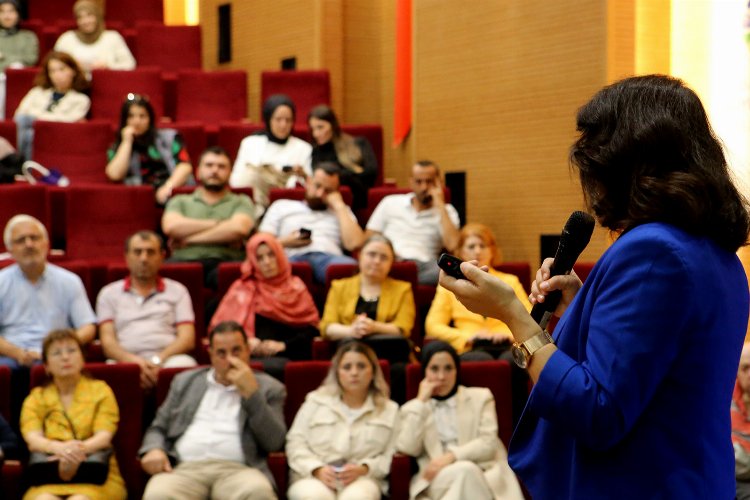 Sakarya'da YADEM konferansları ‘Alzheimer’ ile başladı