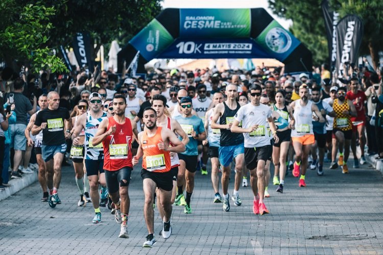 Salomon Çeşme Yarı Maratonu koşuldu