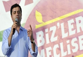 Selahattin Demirtaş Kocaeli'nde iktidarı eleştirdi