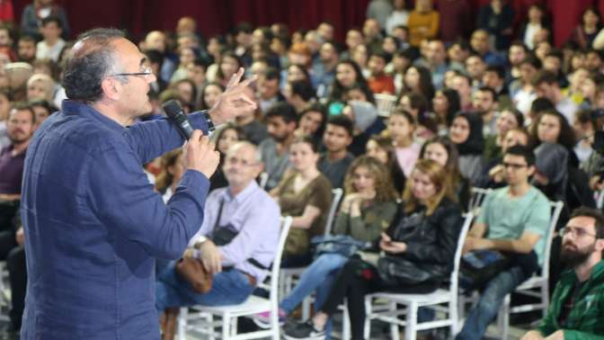 Sunay Akından “özgürlük” rüzgarı