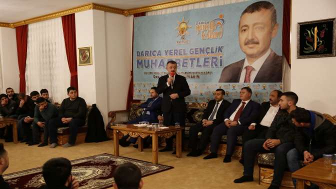 Tahir Büyükakın Darıca’da