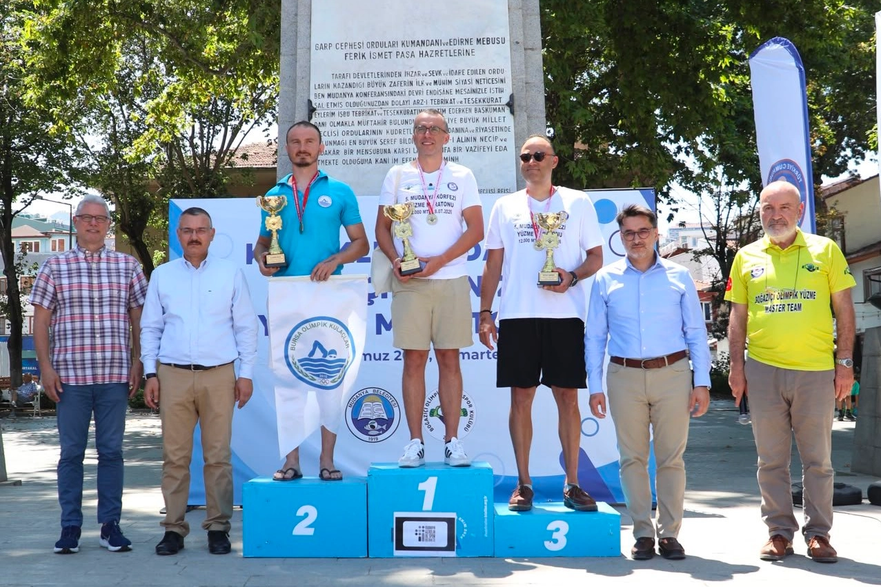 5. Açık Deniz Yüzme Maratonu'nda kulaçlar Mudanya için atıldı