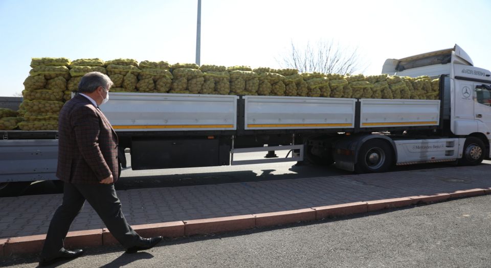 Kayseri Melikgazi'de ailelere patates dağıtılacak