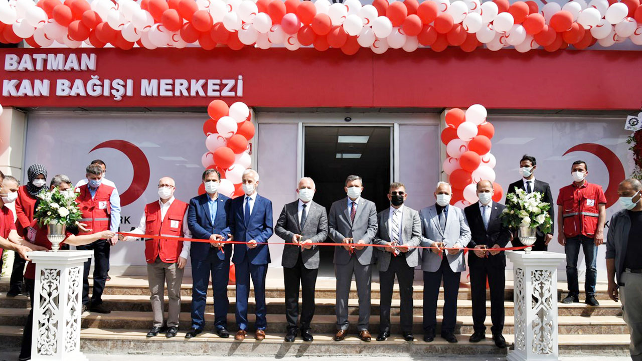 Batman'da Kızılay Kan Bağışı Merkezi açıldı