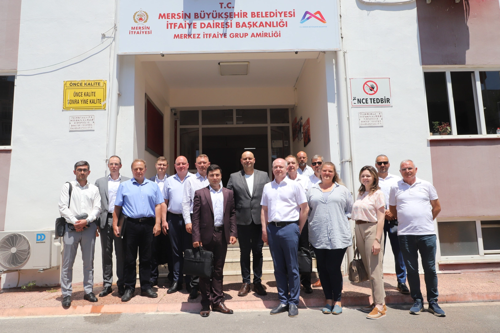 Akkuyu NGS Rus heyetinden Mersin Büyükşehir İtfaiyesi’ne ziyaret