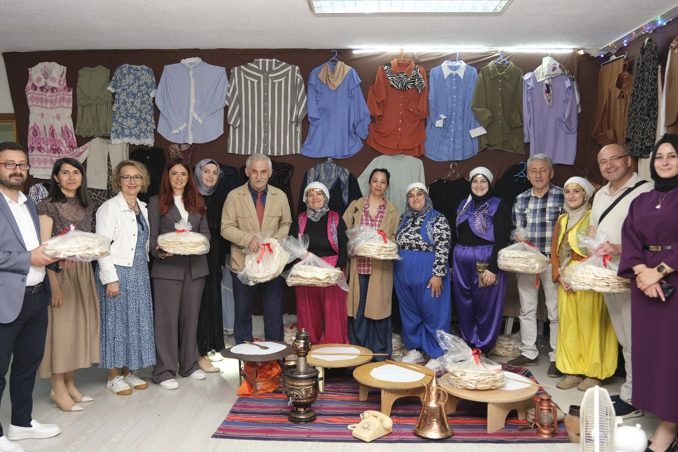 Alikahyalıların el emeği ürünleri İZMEK'le görücüye çıktı