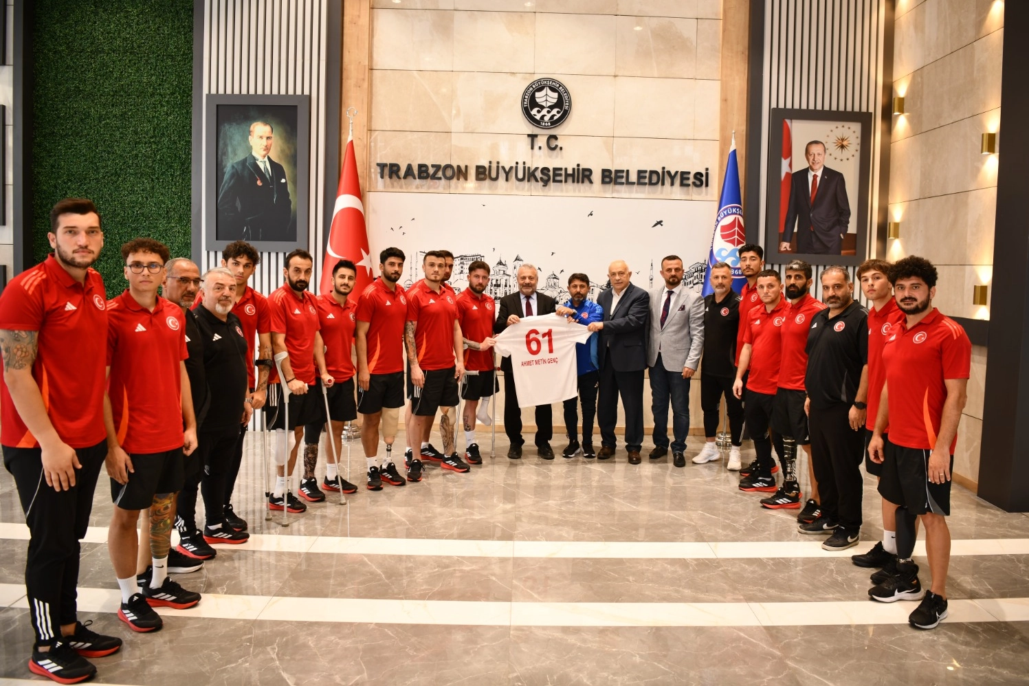 Ampute Milli Takımı'ndan Büyükşehir'e ziyaret
