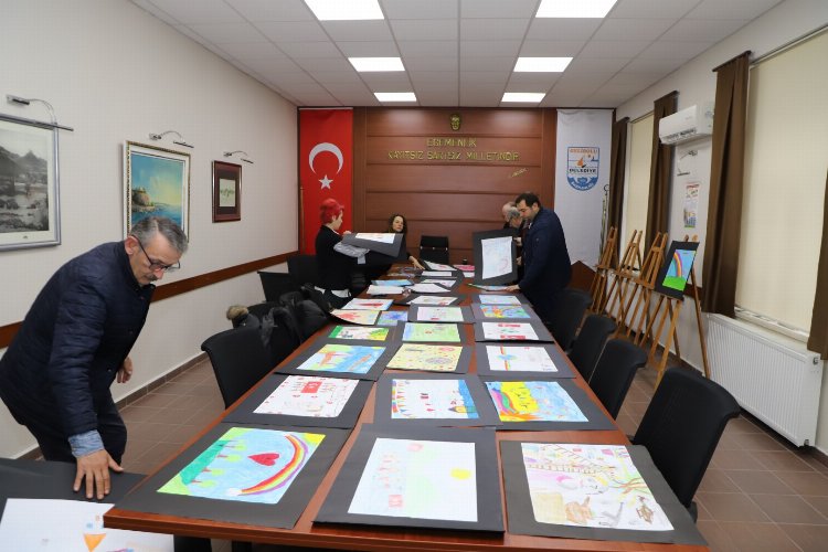 Çanakkale Gelibolu'da 23 Nisan Resim Yarışması sonuçlandı