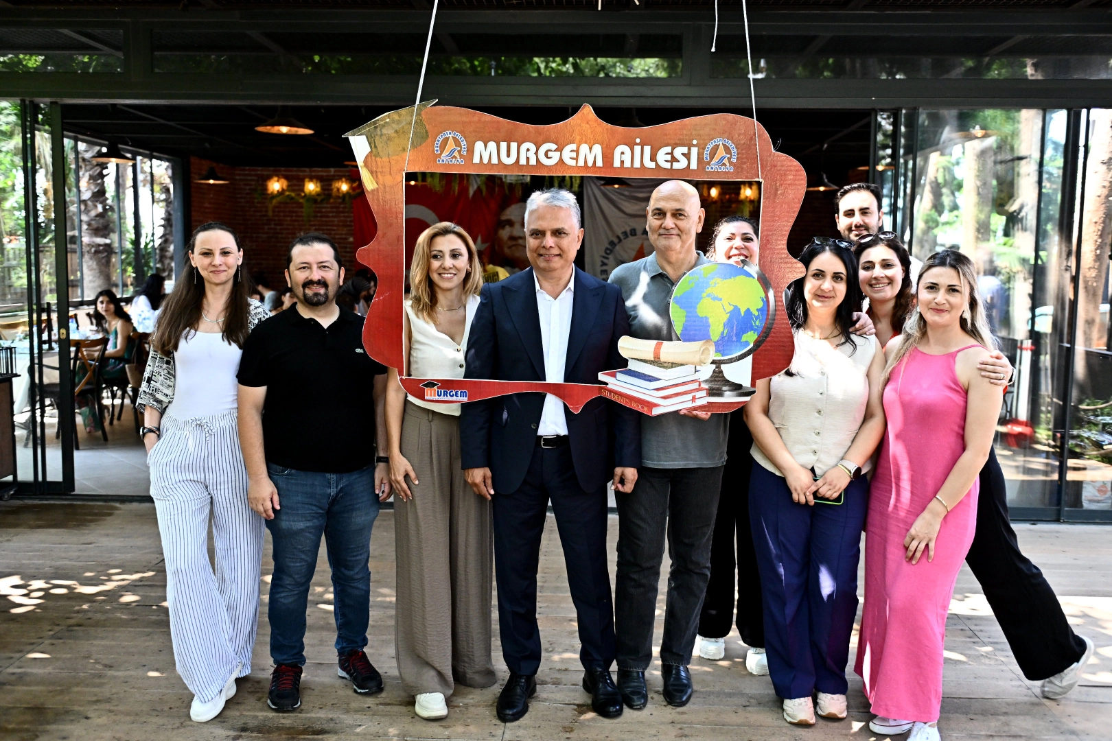 Antalya'da Başkan Uysal MURGEM mezunlarıyla buluştu