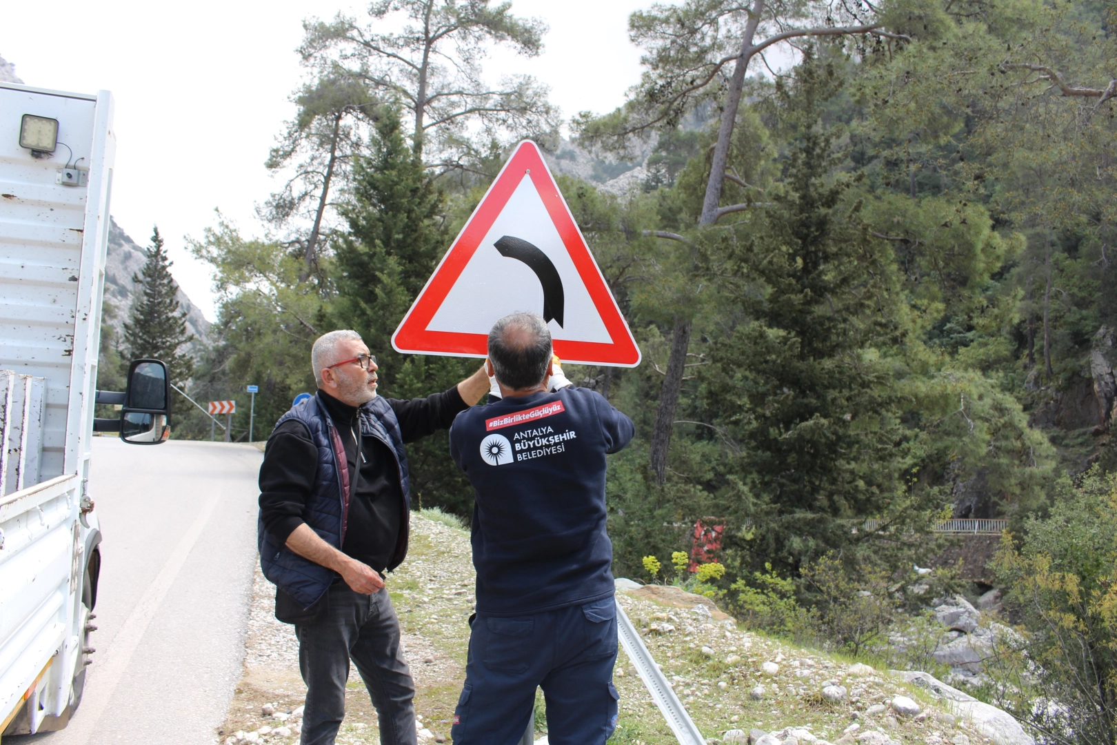 Antalya’da yayla yolları yenileniyor