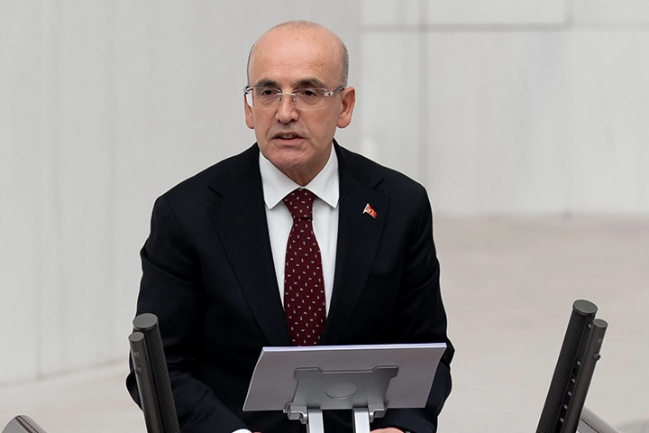 Bakan Şimşek: İhracat ve turizm performansı cariyi güçlendirdi