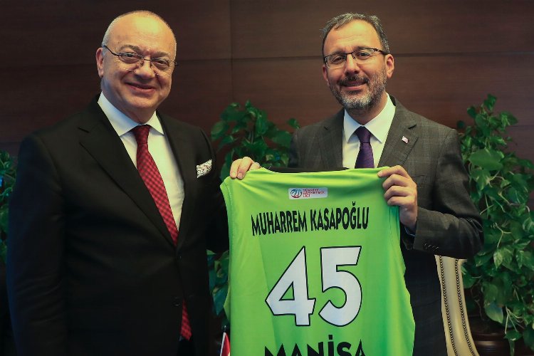 Bakan Kasapoğlu'na Manisa forması