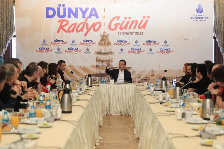 Başkan İmamoğlu, İstanbul'da radyocularla buluştu