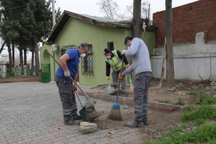 Balıkesir Edremit'te camilere Ramazan temizliği 