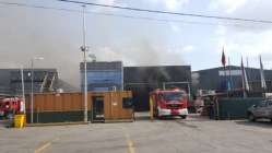 Başiskele'de atık yağ geri dönüşüm fabrikasında yangın