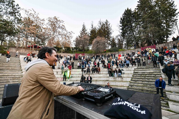Başkent'te müzik festivali coşkusu