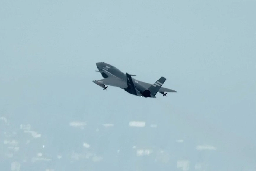 Bayraktar KIZILELMA’dan tarihi başarı... F-16’ya karşı simüle atışta tam isabet!
