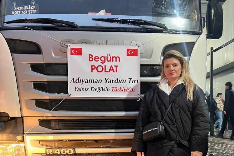 Begüm Polat'tan tekbire eleştiriye isyan