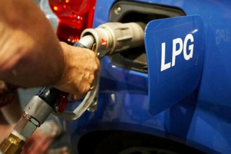 Benzinden sonra LPG'ye de zam geldi