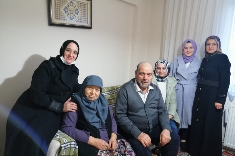 Bilecik Pazaryeri'nde AK Parti ev ziyaretlerine devam ediyor