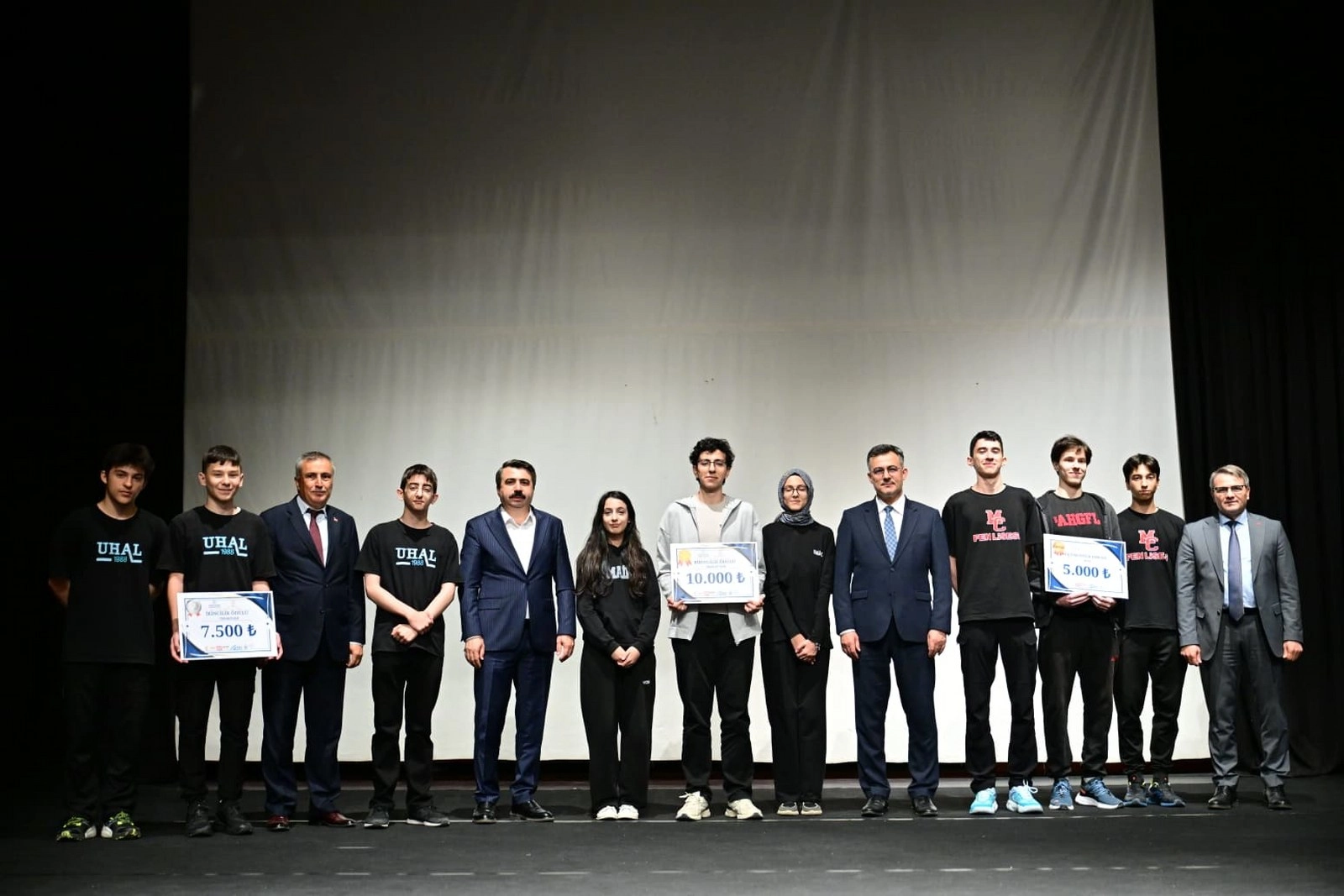 BTÜ’de Liselerarası Veri Olimpiyatı ödülleri sahiplerini buldu