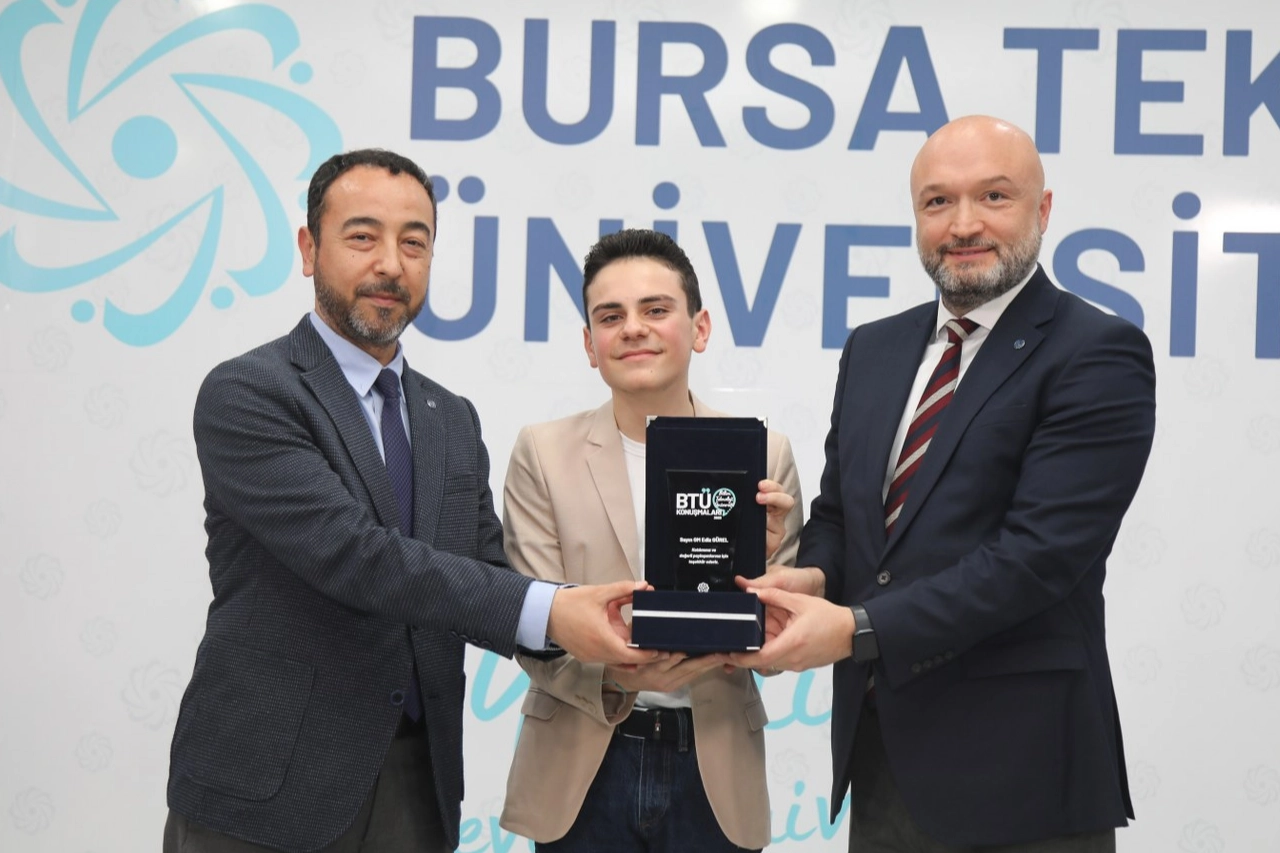 BTÜ’de A Milli Satranççı Ediz Gürel: Hedefim dünya şampiyonluğu