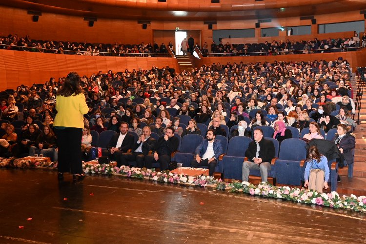 Bursa Büyükşehir'den eğitimcilere özel konferans