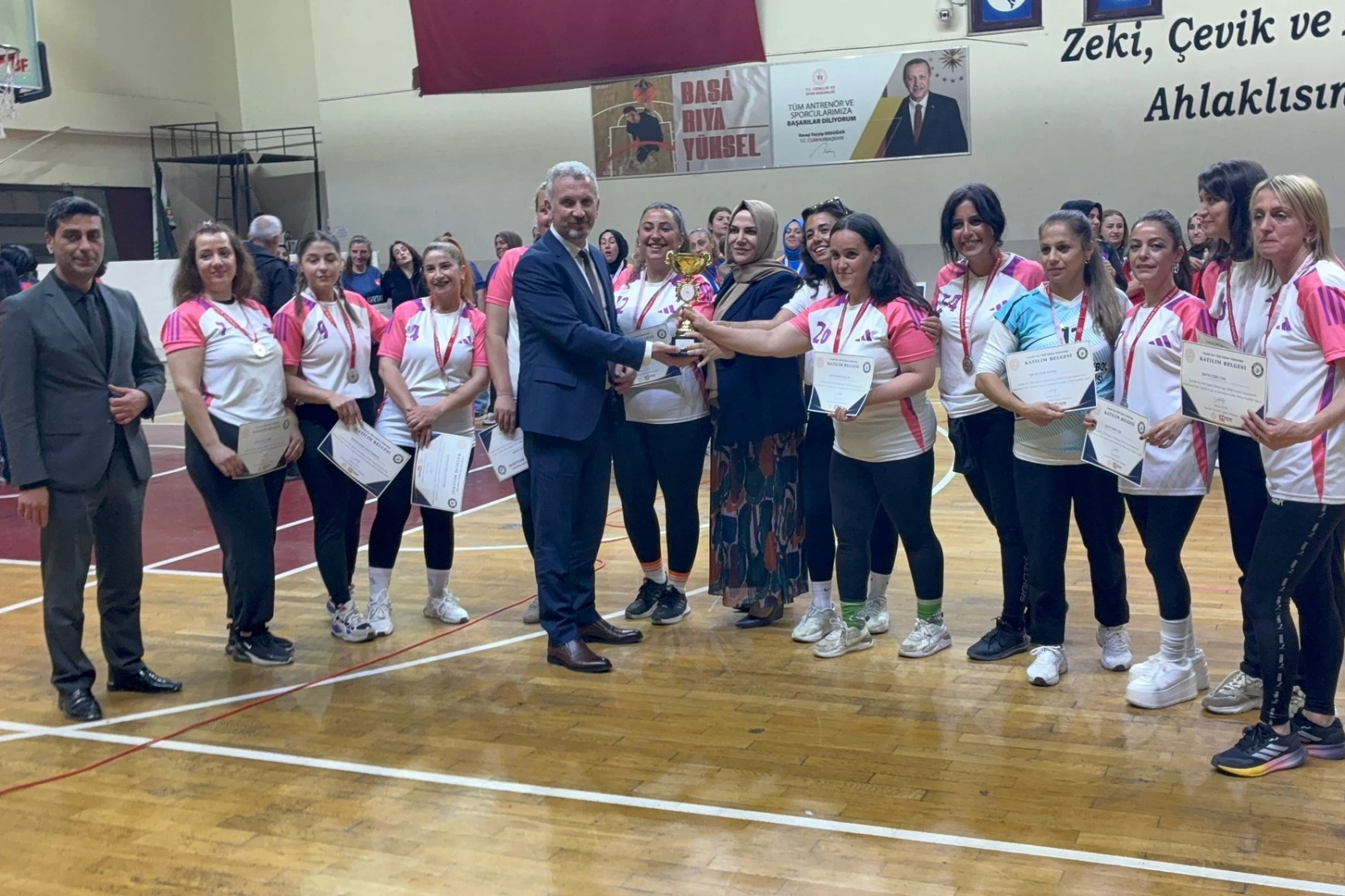 Bursa'da bu kez filede anneler buluştu