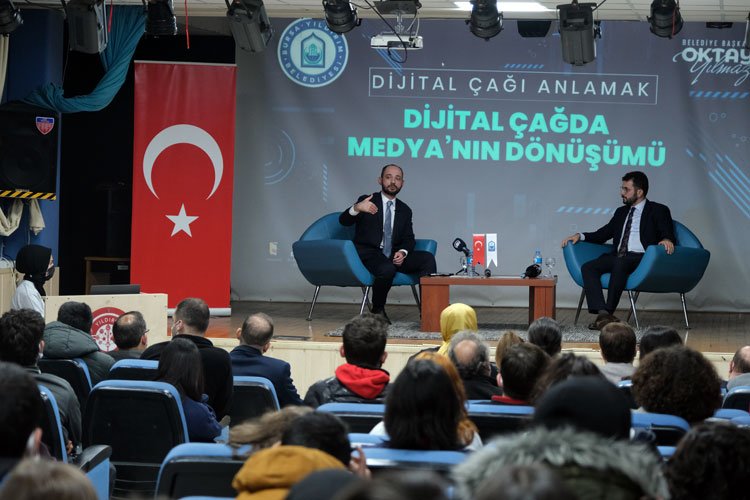 Bursa'da genç iletişimcilerden 'Dijital Çağ'a ev sahipliği