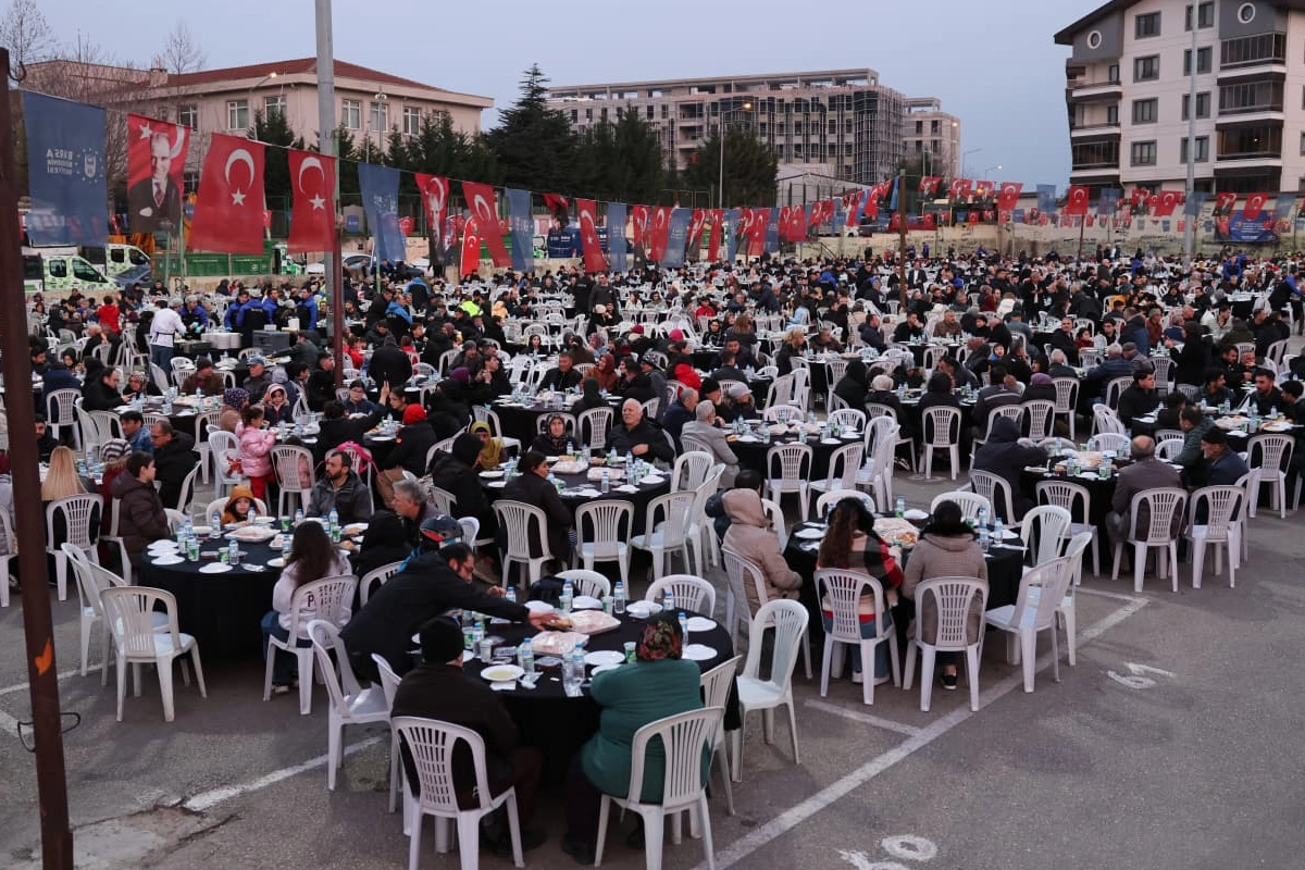 Bursa'da paylaşma bereketi Emek ve Alacahırka'da