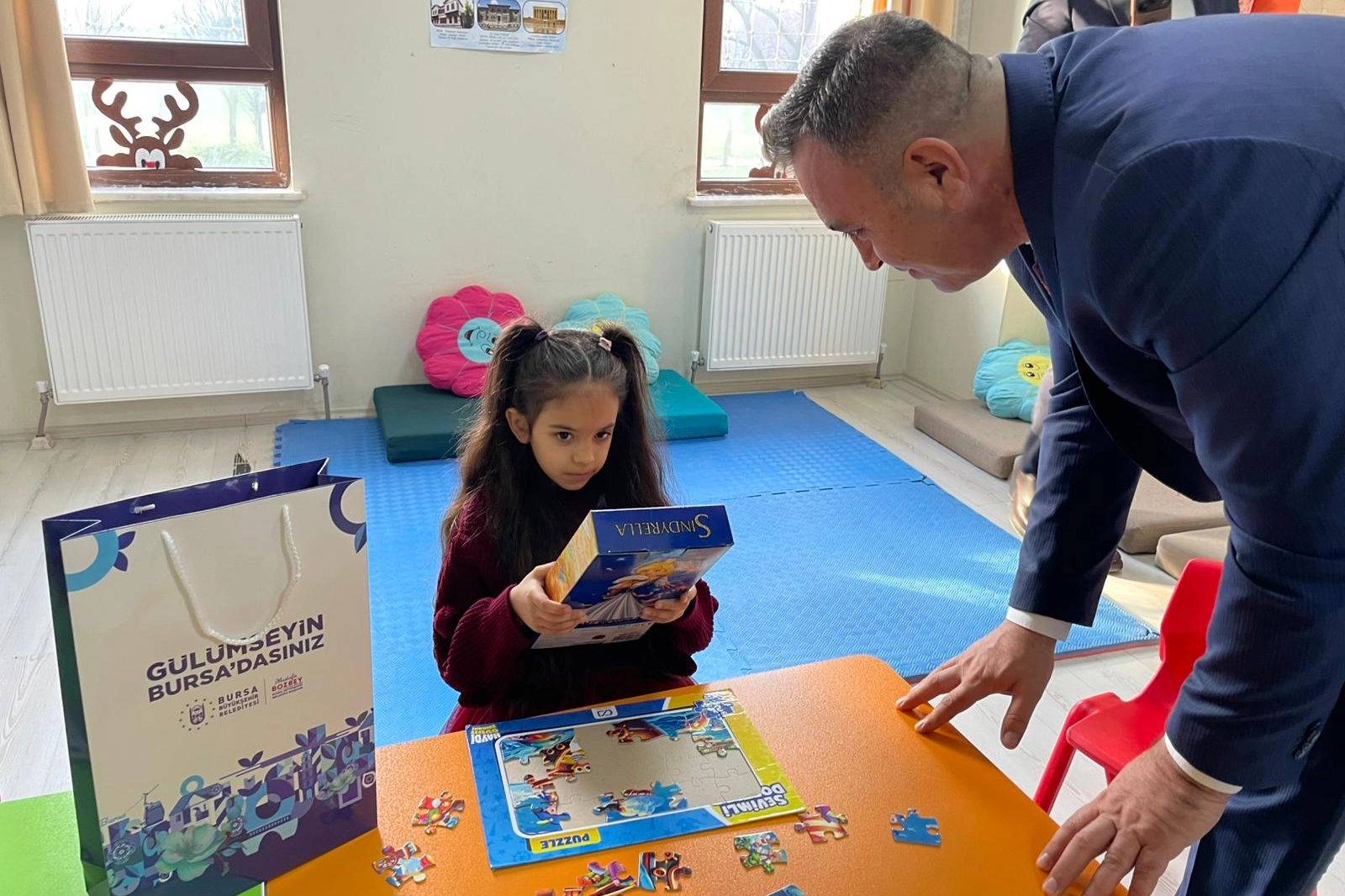 Bursa'da öğrencilerin karne heyecanı