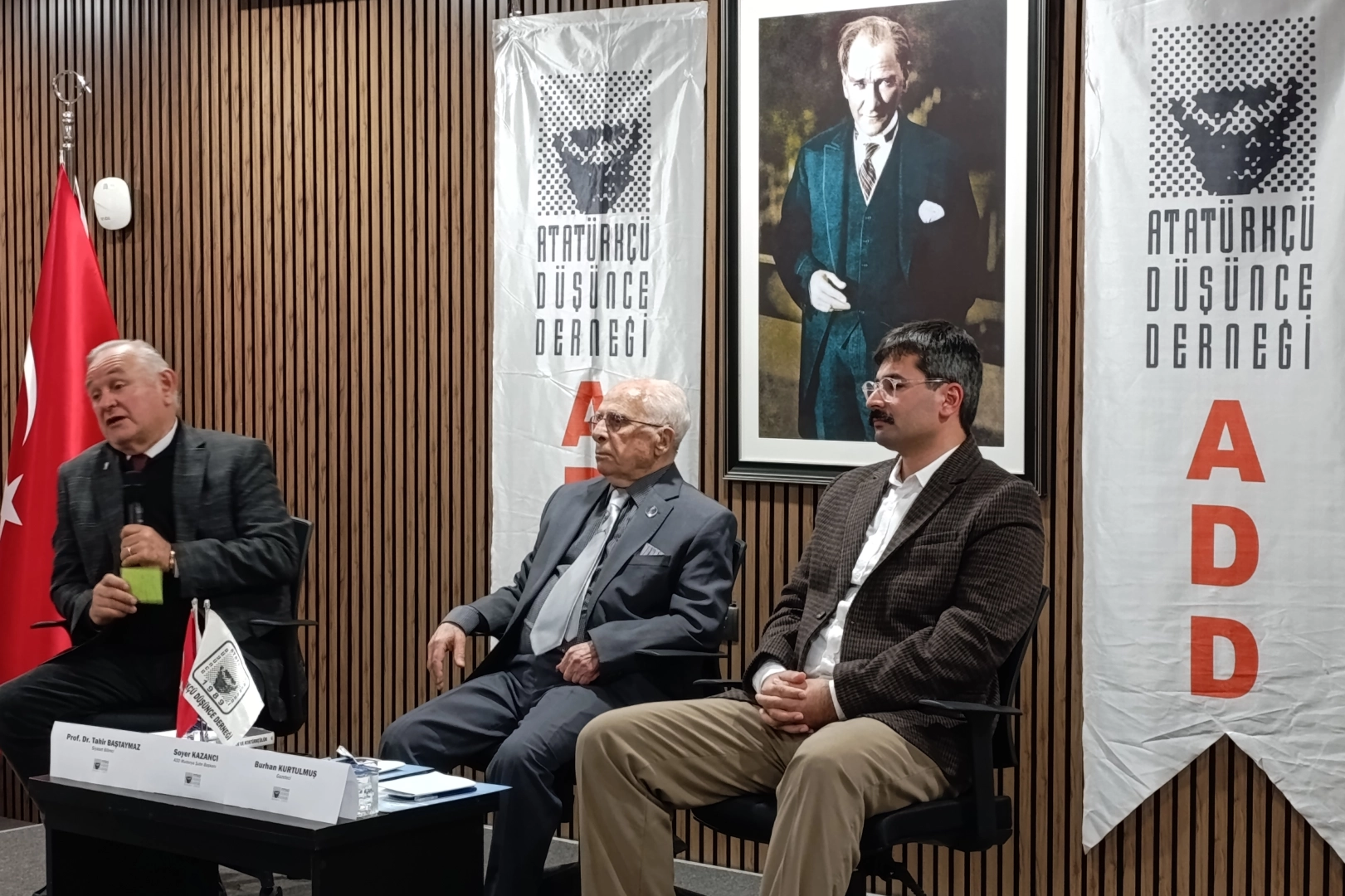 Bursa Mudanya'da ADD aydınlanma şehitlerini unutmadı