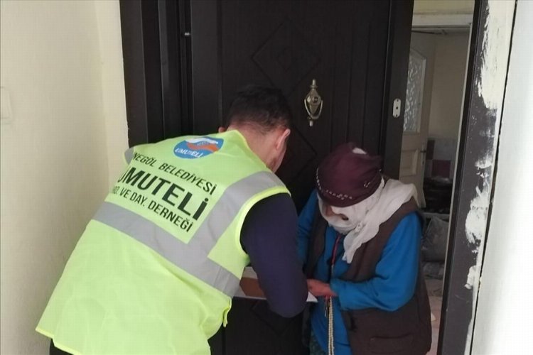 Bursa İnegöl'de 514 aileye ısınma yardımları teslim edildi 