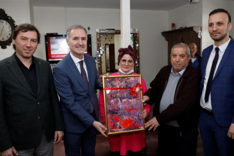 Bursa İnegöl'de huzur evi sakinlerine sürpriz ziyaret 