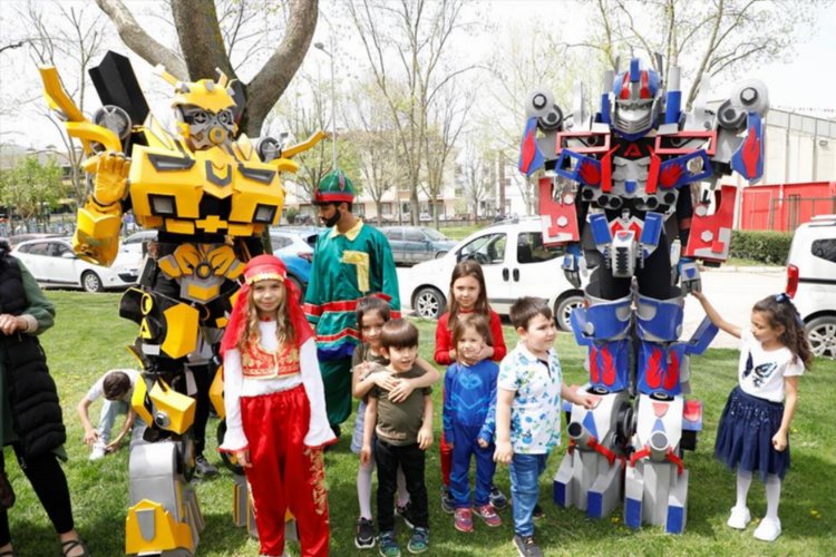 Bursa İnegöl'de çocuklar için 12D sinema gösterisi 