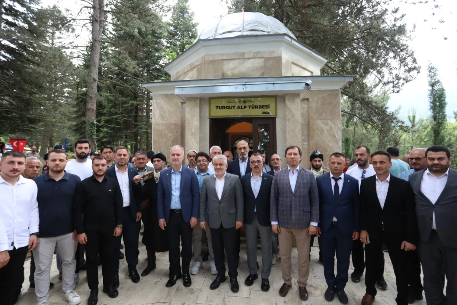 Bursa İnegöl'de Turgut Alp kabri başında anıldı