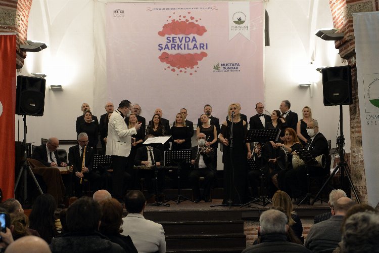 Bursa Osmangazi'de 14 Şubat'a özel 'sevda şarkıları'