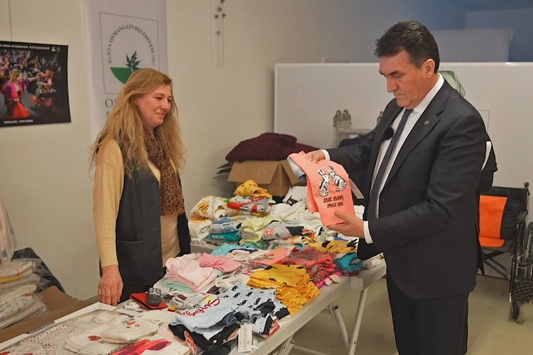 Bursa Osmangazi'de depremzedelere 'Sevgi Mağazası' kucak açıyor