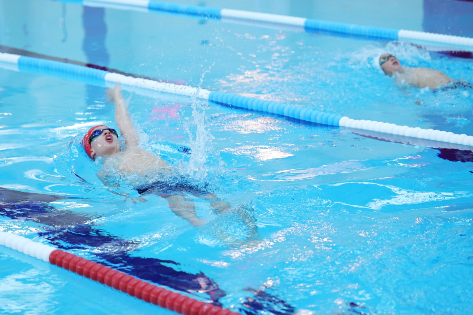 Bursa Osmangazi’de çocuklar 23 Nisan'a kulaç attı