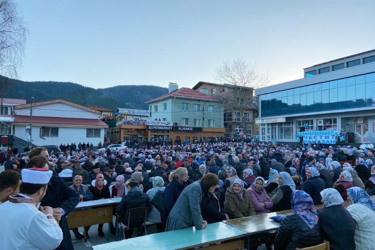 Bursa Osmangazi’den Balkanlar’a kardeşlik sofrası