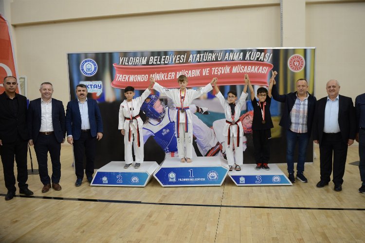 Bursa Yıldırım'da sporcuları Atatürk Kupası teşviği