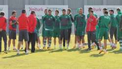 Bursaspor Göztepe maçı hazırlıklarını aralıksız sürdürüyor